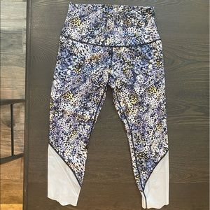 Lululemon high rise floral legging with scalloped ankle.